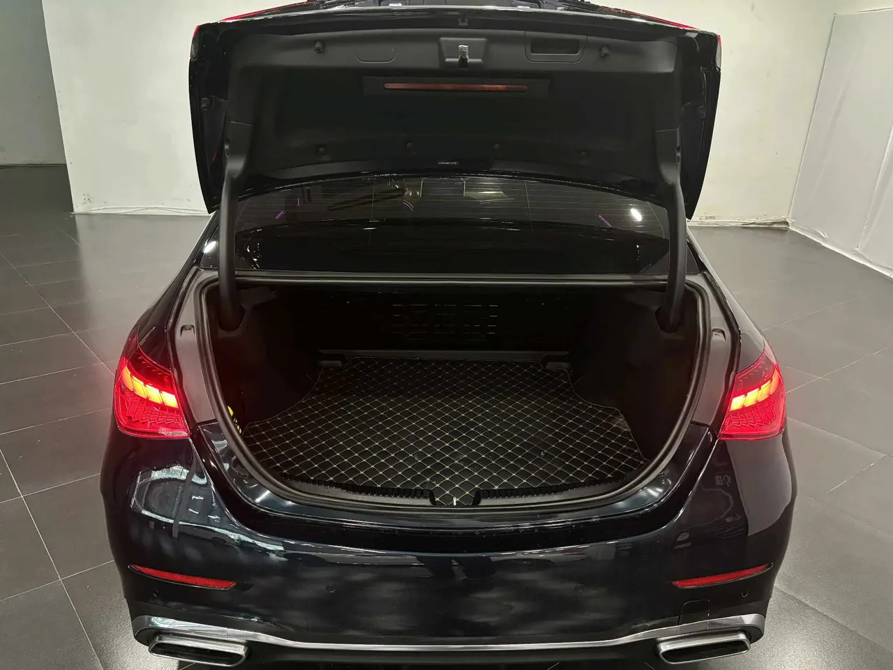 Mercedes Benz Class C 2023 C 260 L 48V 1.5T Sports Edition (Modified) Automatic Gear 16