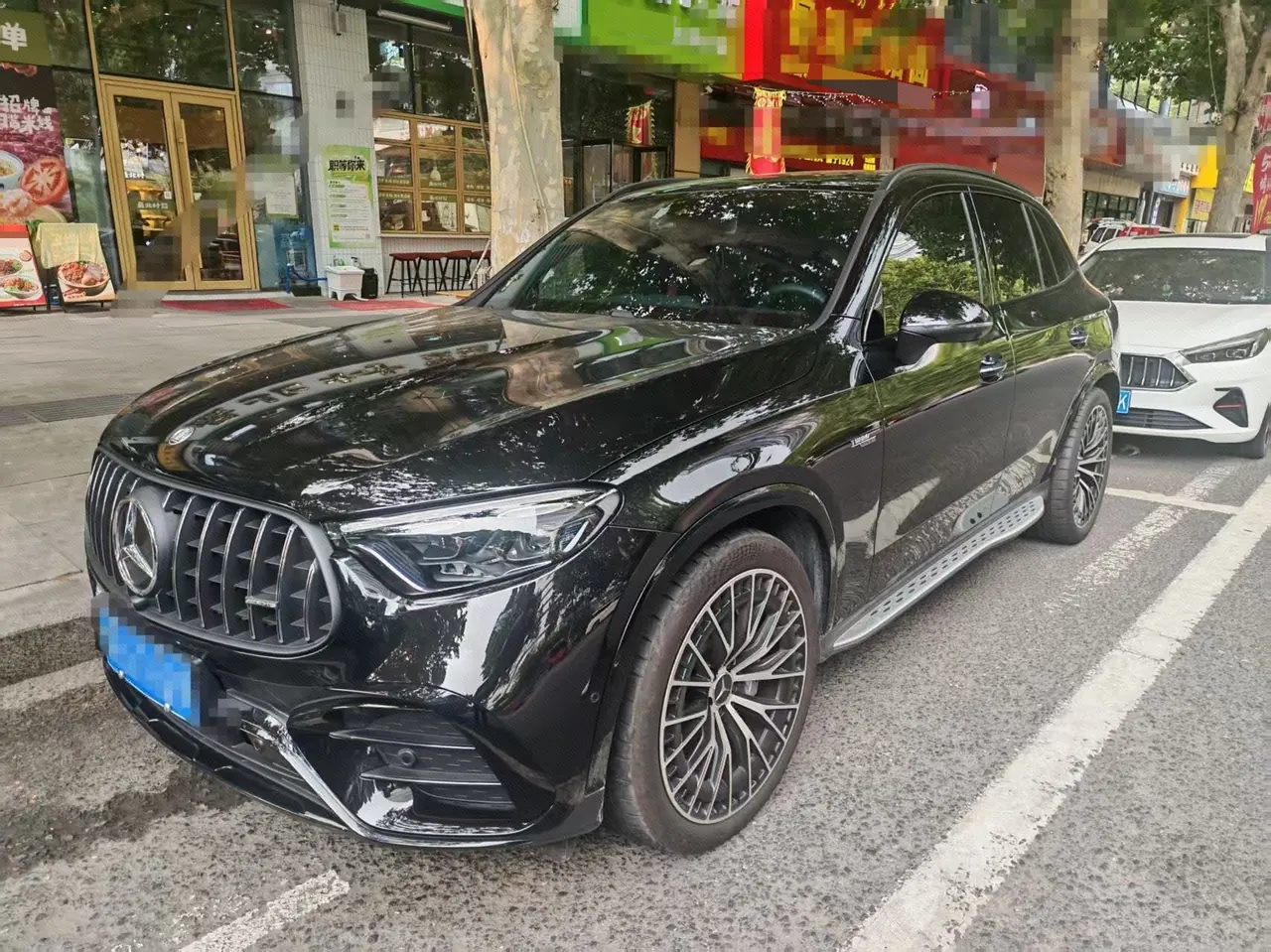 打开图片灯箱:Mercedes Benz GLC AMG (Imported) 2026 GLC 43 AMG 4MATIC 48V 2.0T Automatic