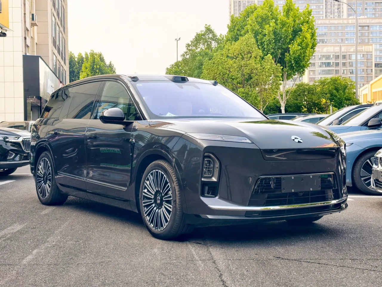 NIO 2026 ES8 5-seat Executive Deluxe Automatic Gear 3