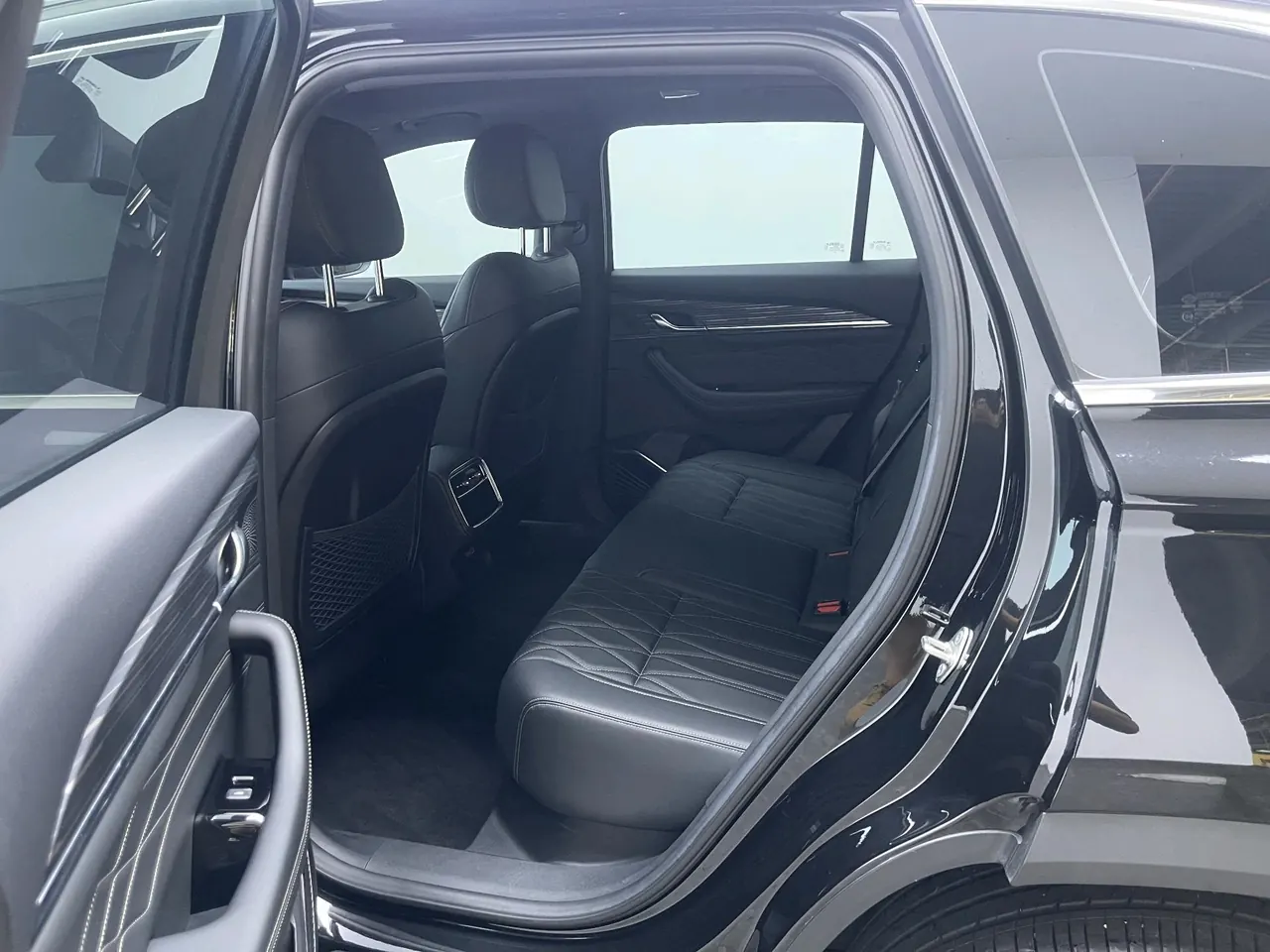 Geely 2026 XingyueL (Monjaro) 2.0TD Changfeng Mountain Version Automatic Gear 2