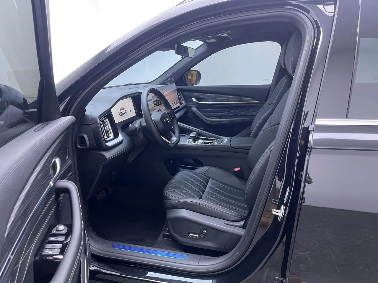 Geely 2026 XingyueL (Monjaro) 2.0TD Changfeng Mountain Version Automatic Gear 4