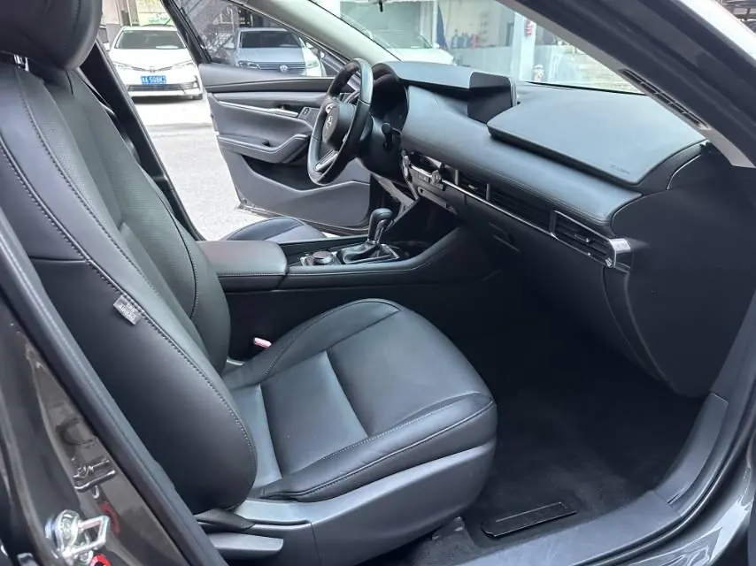 Mazda 3 Oncorsela 2020 Mazda 3 Oncorsela-sedan 2.0 elegant automatic gear 4