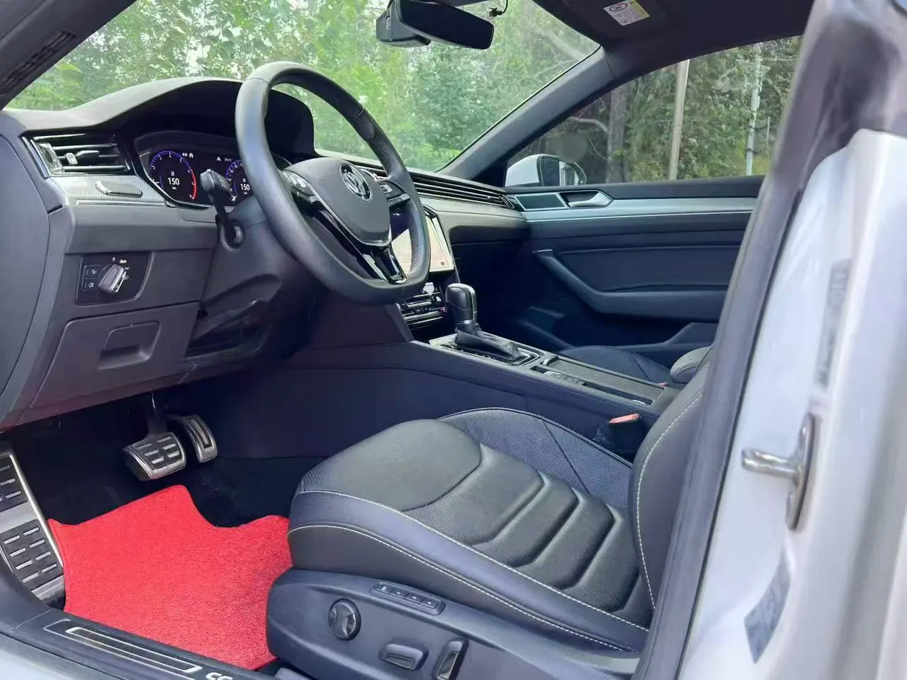 Volkswagen 2020 CC 2.0TSI 330TSI beauty version of automatic gear 6