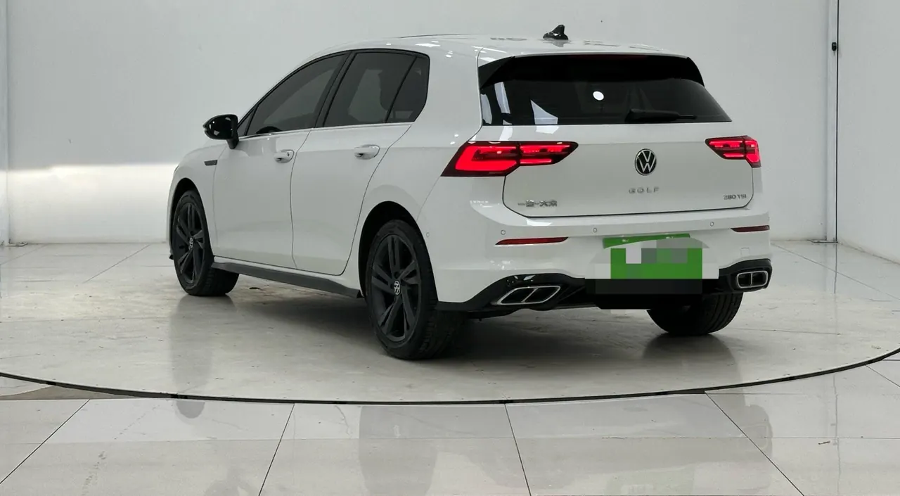 Volkswagen 2023 Golf 8 R-Line 1.4TSI 280TSI Lite Automatic 2