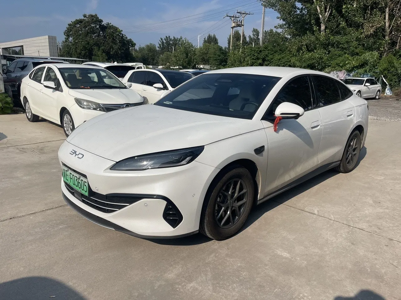 打开图片灯箱:BYD 2025 seals 06 DM-i 1.5 stepless smart driving version 80KM luxury automatic gear