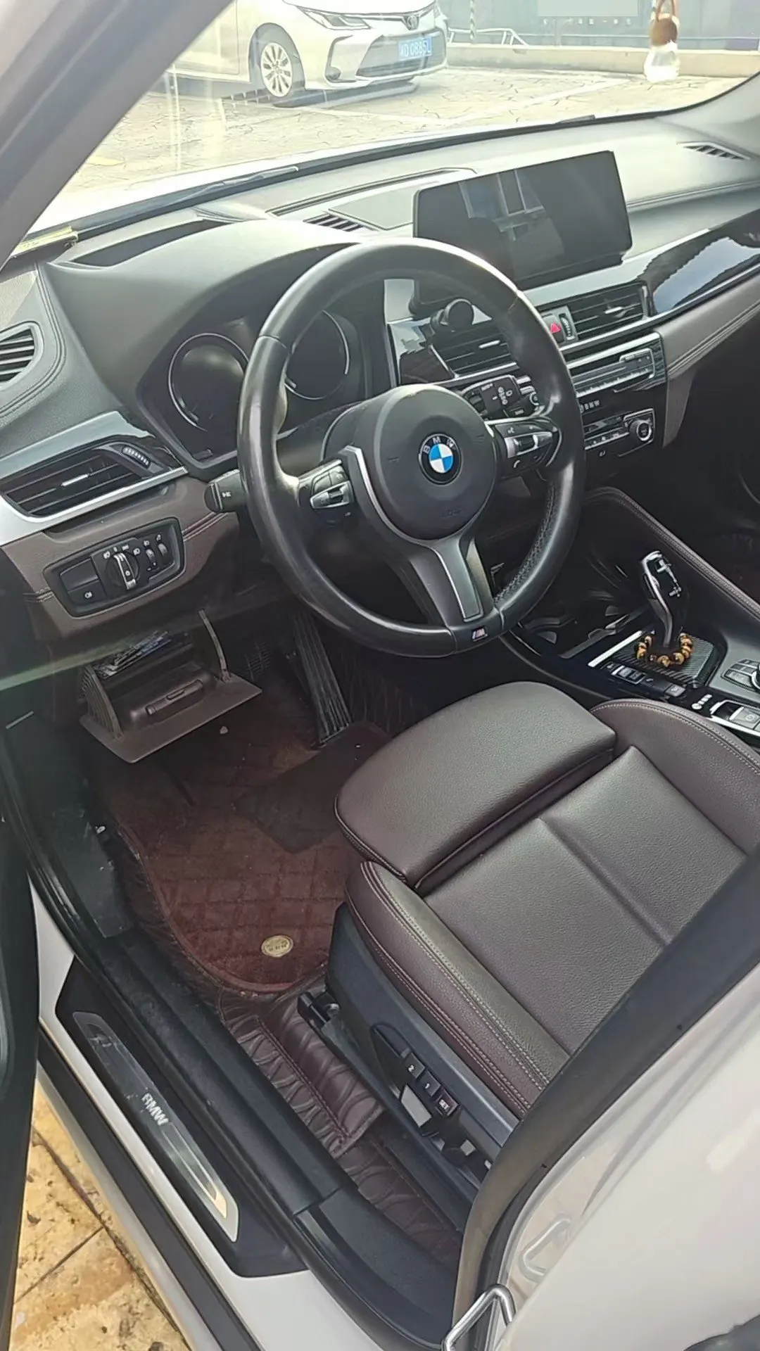 BMW 2020 X1 xDrive25Li 2.0T exclusive automatic gear 5