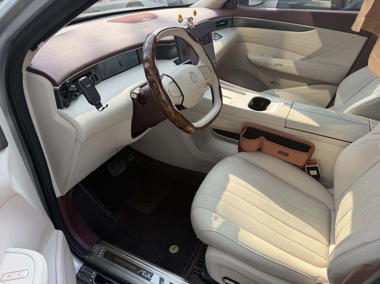 Fengshen 2025 L8 1.5T 112KM Li Edition Automatic Gear 4