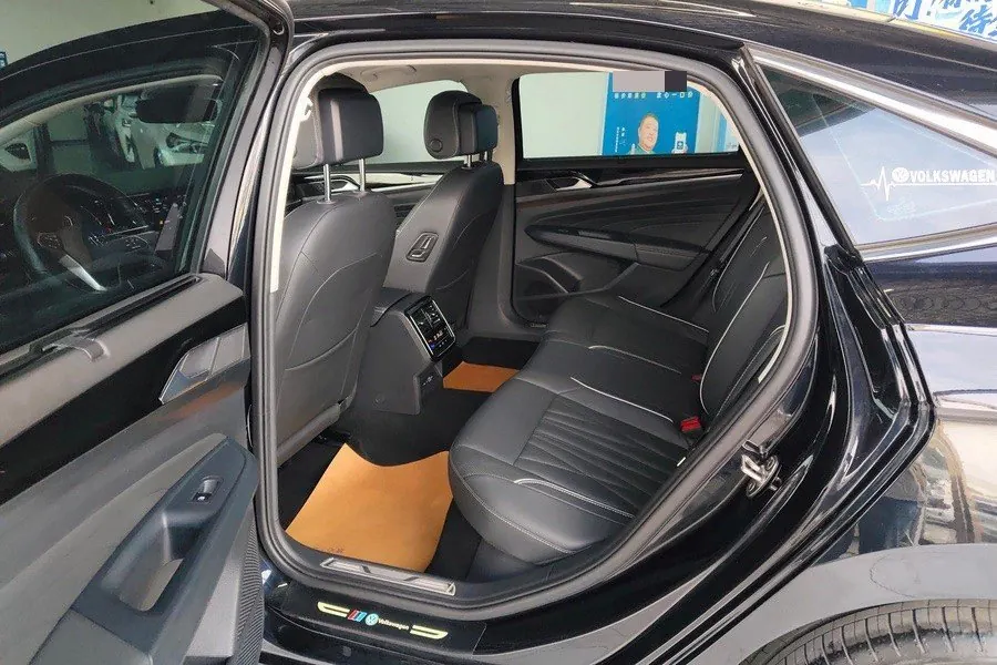 Volkswagen 2023 Passat 2.0TSI 330TSI Deluxe Edition (Modified) Automatic Gear 7