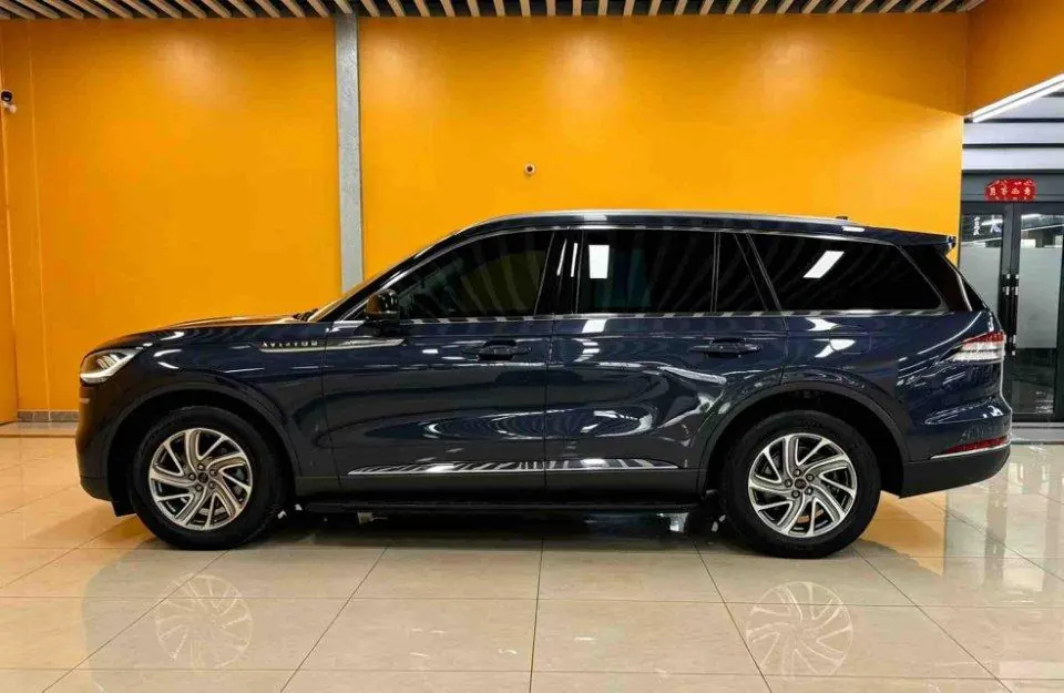 Lincoln 2021 Aviator 3.0T V6 4-wheel Drive Premium Edition Automatic Gear 2