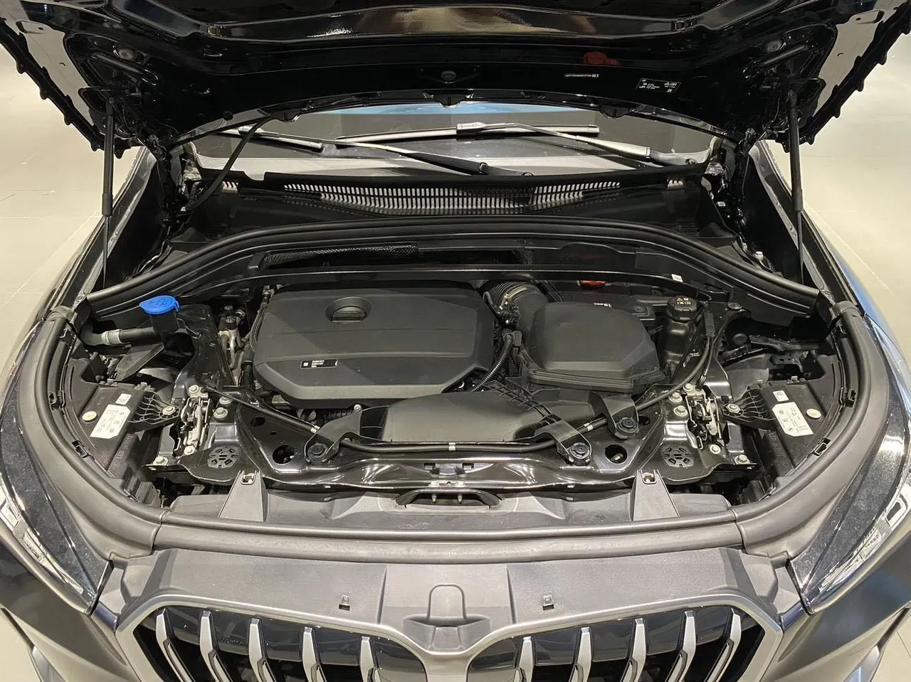 BMW 2023 X1 sDrive20Li 1.5T X Design Package Automatic Transmission 15