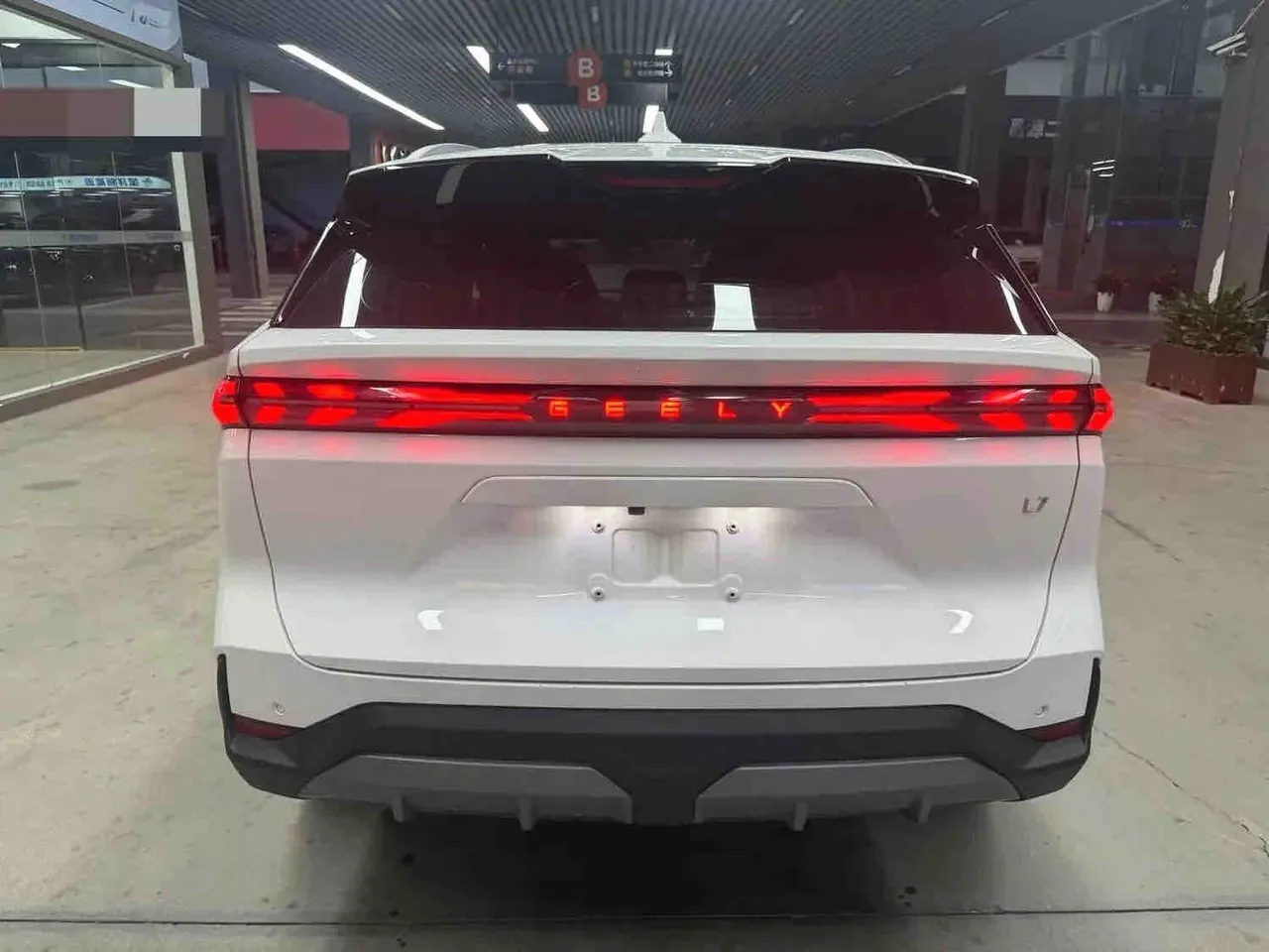 Geely Galaxy 2023 L7 1.5T 115km Starship Automatic Gear 3