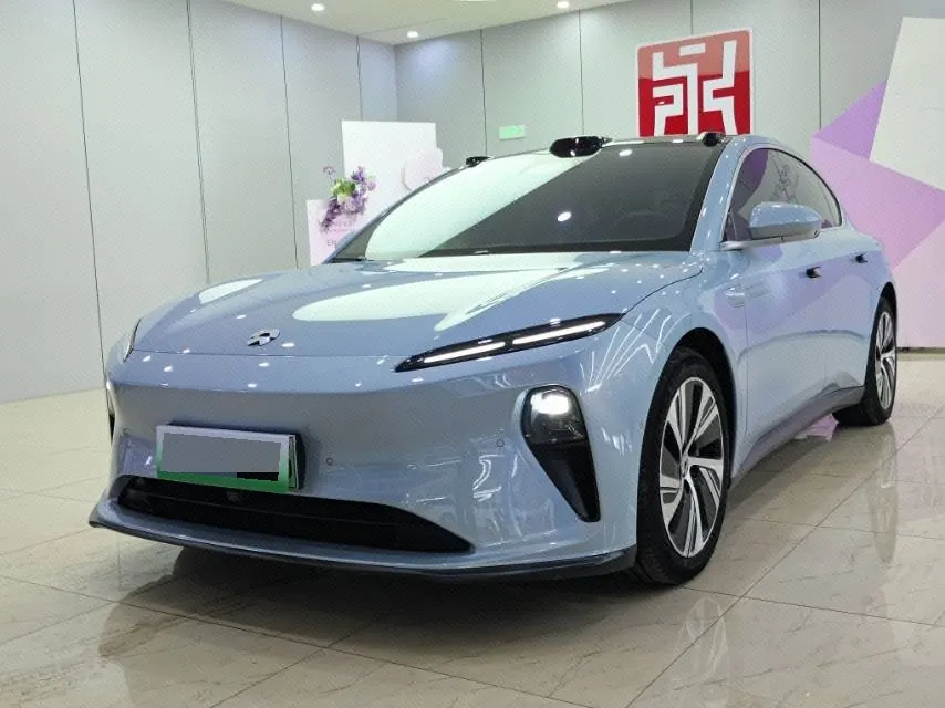 Open image lightbox: NIO 2022 ET5 75kWh automatic gear