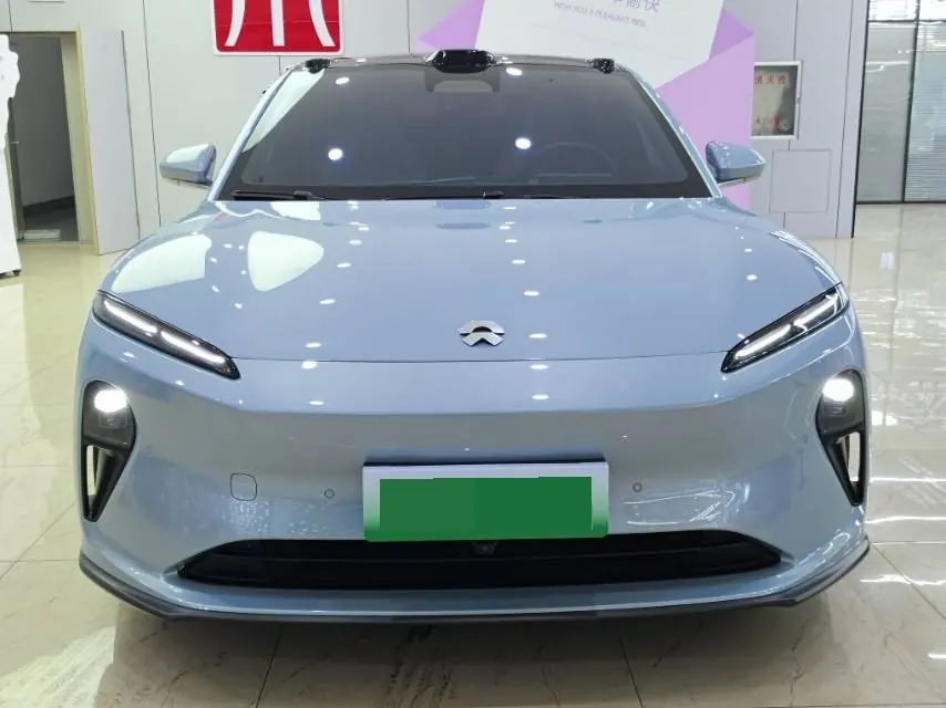 NIO 2022 ET5 75kWh automatic gear 2