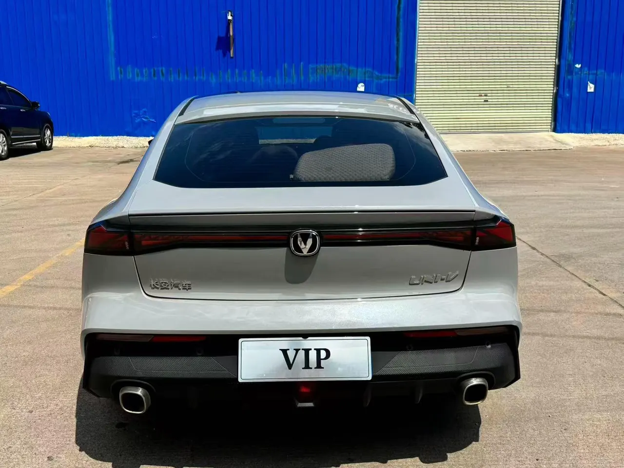 ChangAn 2022 UNI-V 1.5T honorable automatic gear 4