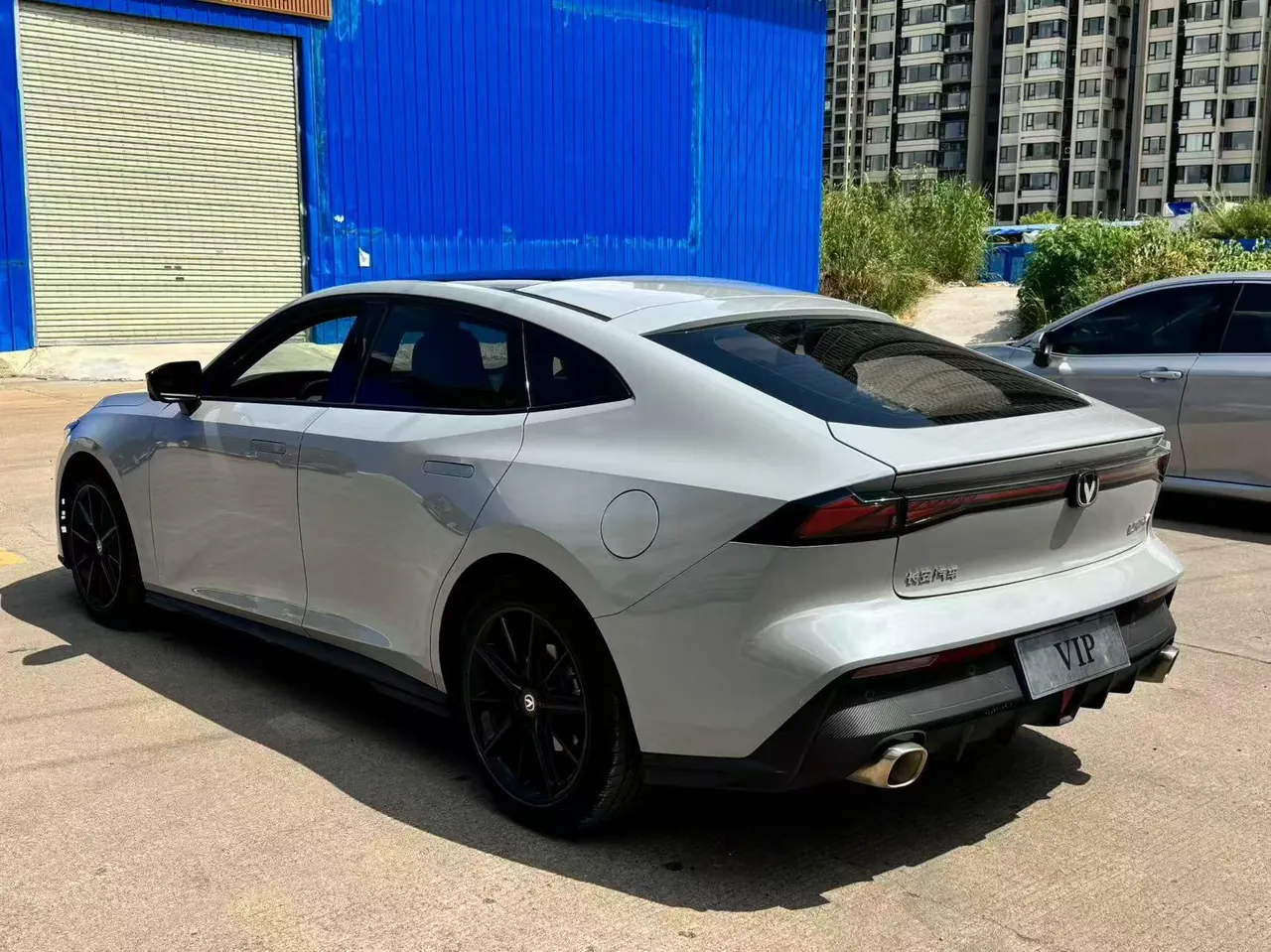 ChangAn 2022 UNI-V 1.5T honorable automatic gear 6