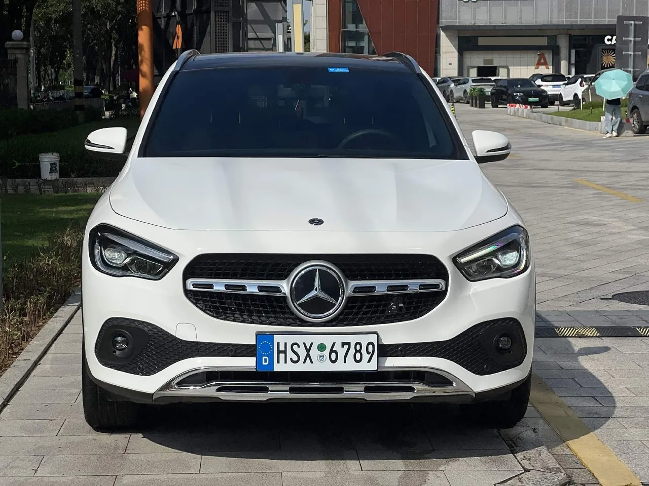 Mercedes Benz 2020 GLA 200 1.3T automatic gear 3