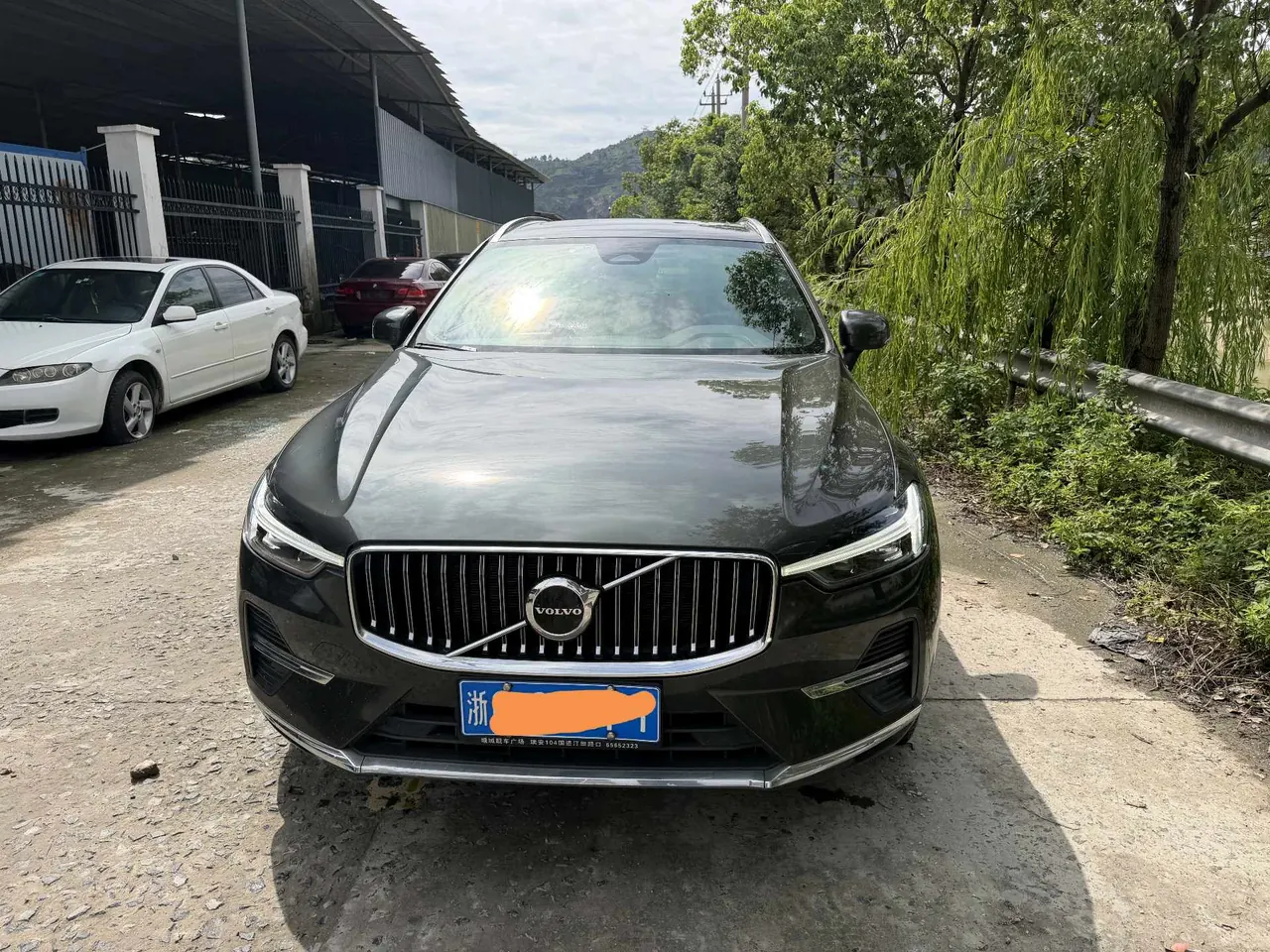 Volvo 2022 XC60 48V 2.0T B5 4-wheel drive Zhiyuan Deluxe Edition Automatic Gear 3