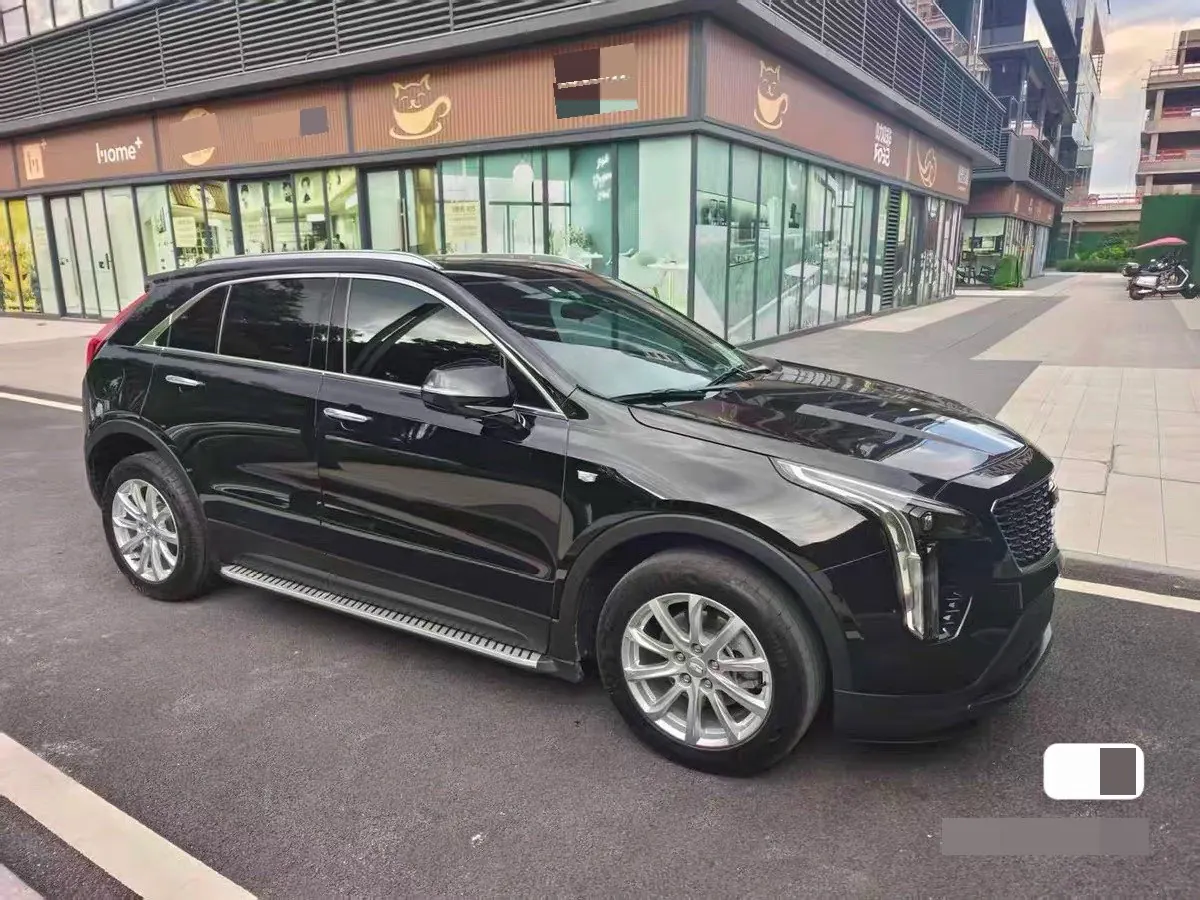 Cadillac 2022 XT4 48V 2.0T 28T Two-Drive Fashion Automatic Gear 2