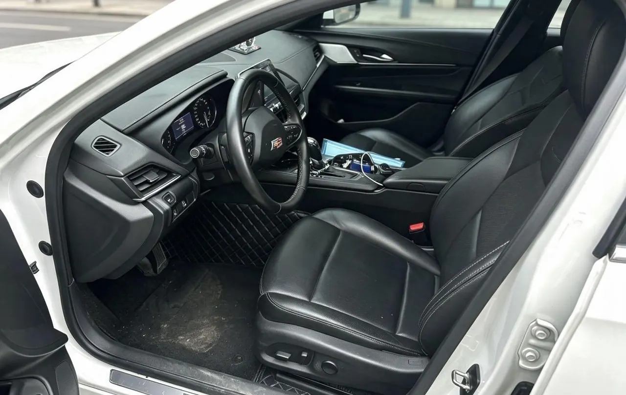 Cadillac 2022 CT4 2.0T 28T luxury automatic gear 2