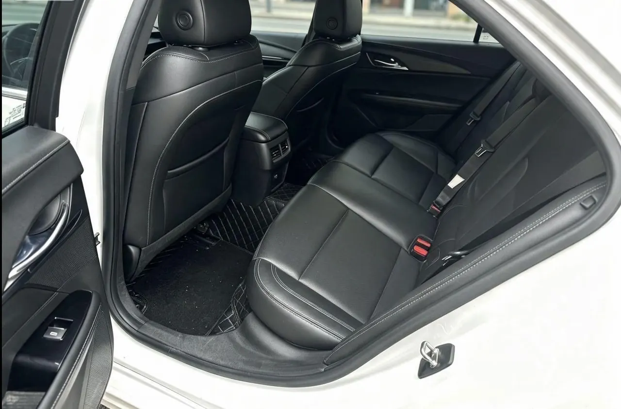 Cadillac 2022 CT4 2.0T 28T luxury automatic gear 4