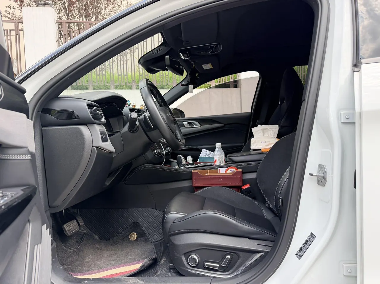 LYNK&amp;CO 2022 LYNK&amp;CO 02 Hatchback 2.0TD Pro automatic 2