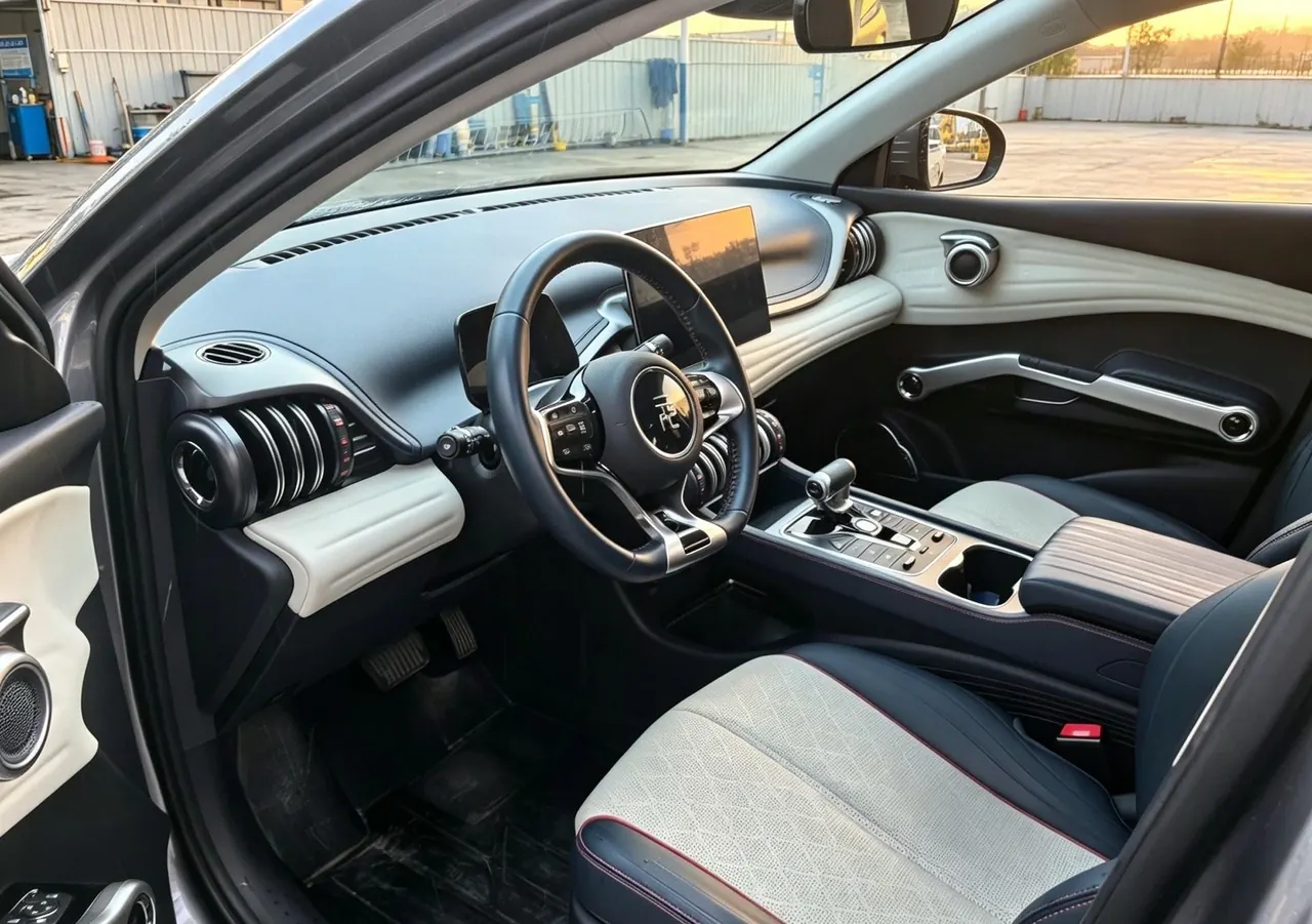 BYD Yuan PLUS 2022 Yuan PLUS 430KM Honorable Automatic Gear 3