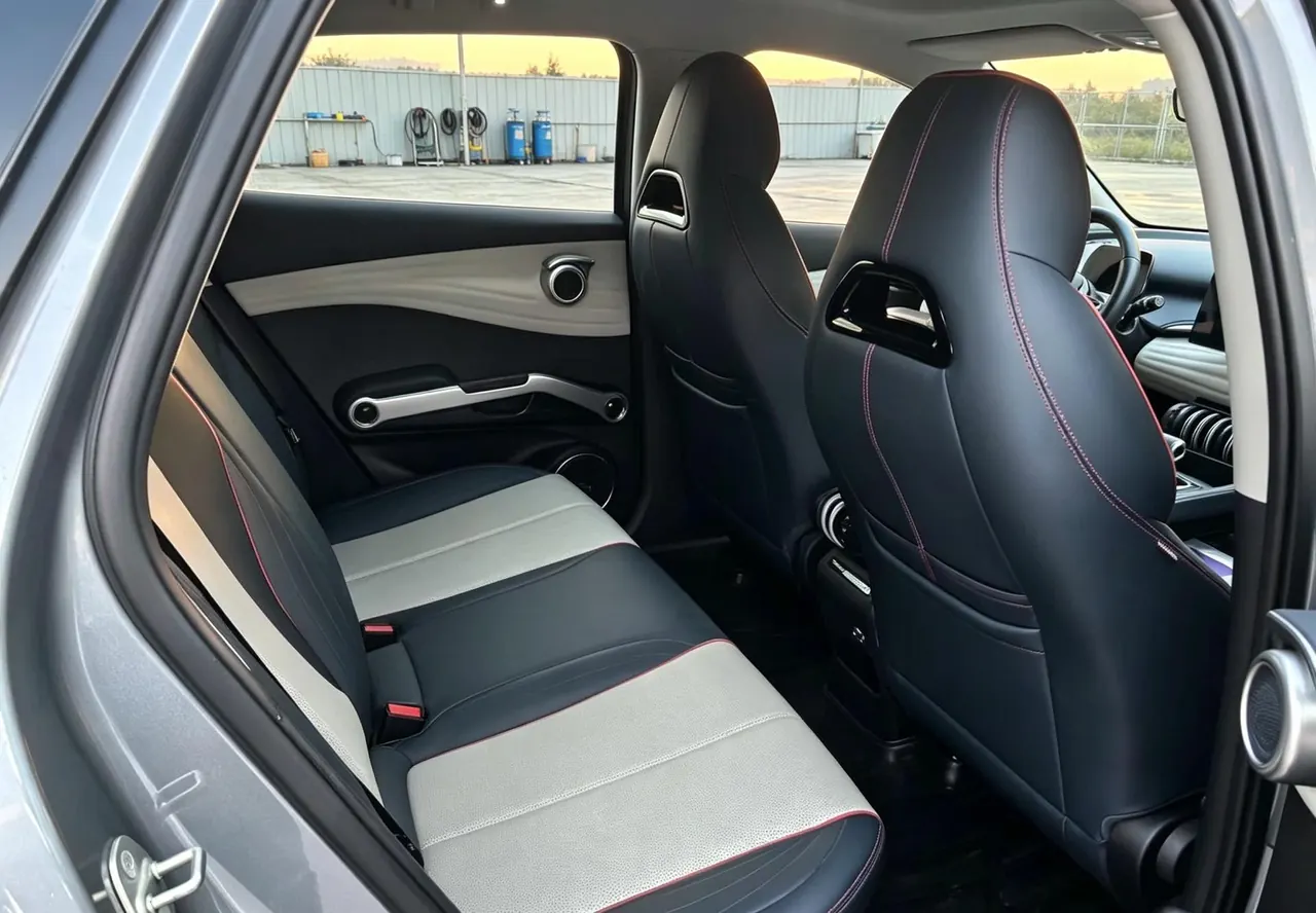 BYD Yuan PLUS 2022 Yuan PLUS 430KM Honorable Automatic Gear 4