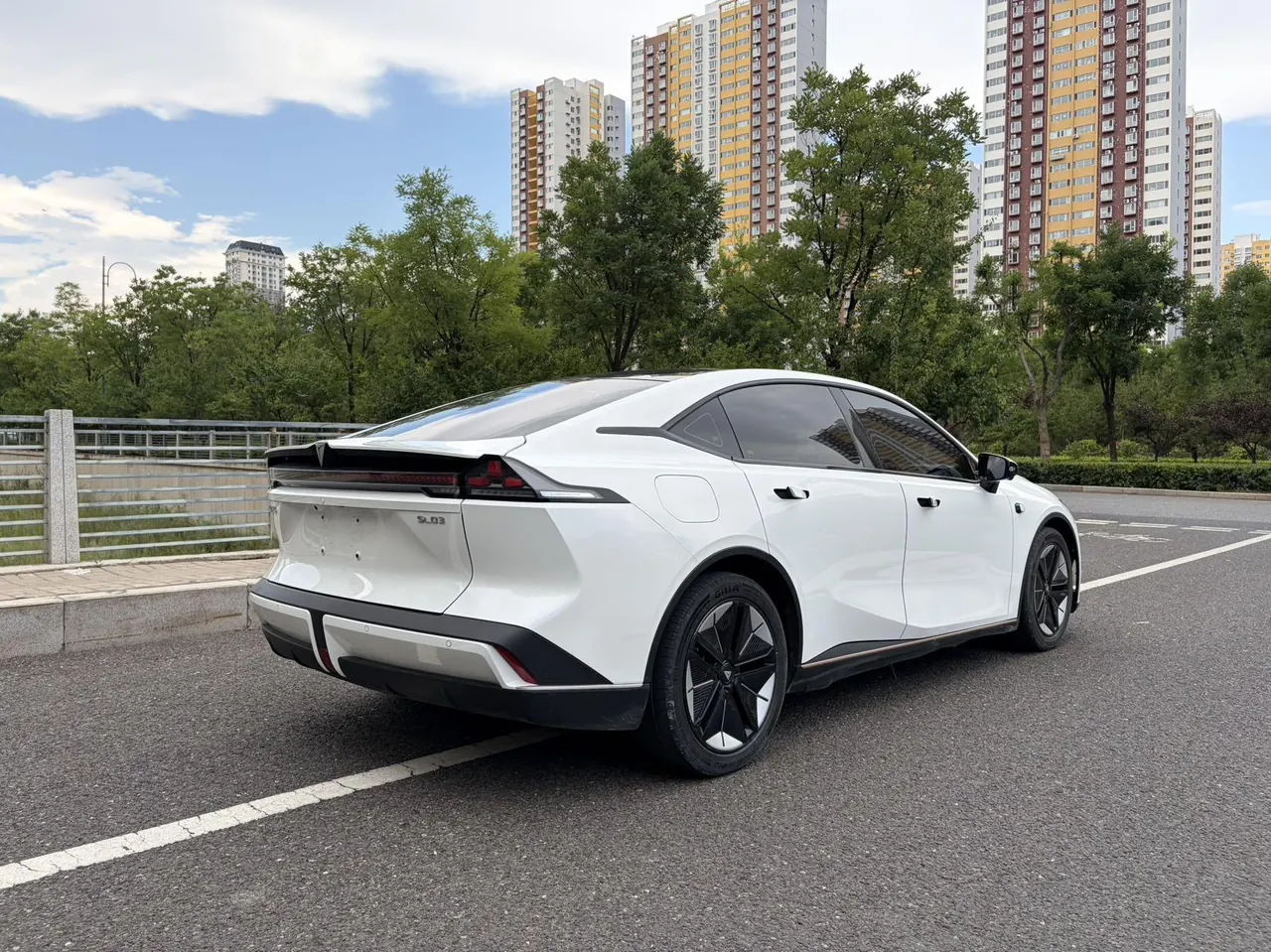 ChangAn Deepal 2022 SL03 1200 Range-extended Automatic Gear 7