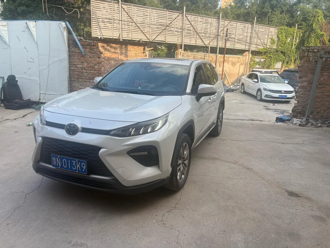 Open image lightbox: Toyota 2020 Wilanda 2.0 Stepless Two-Drive Technology Edition Automatic Gear