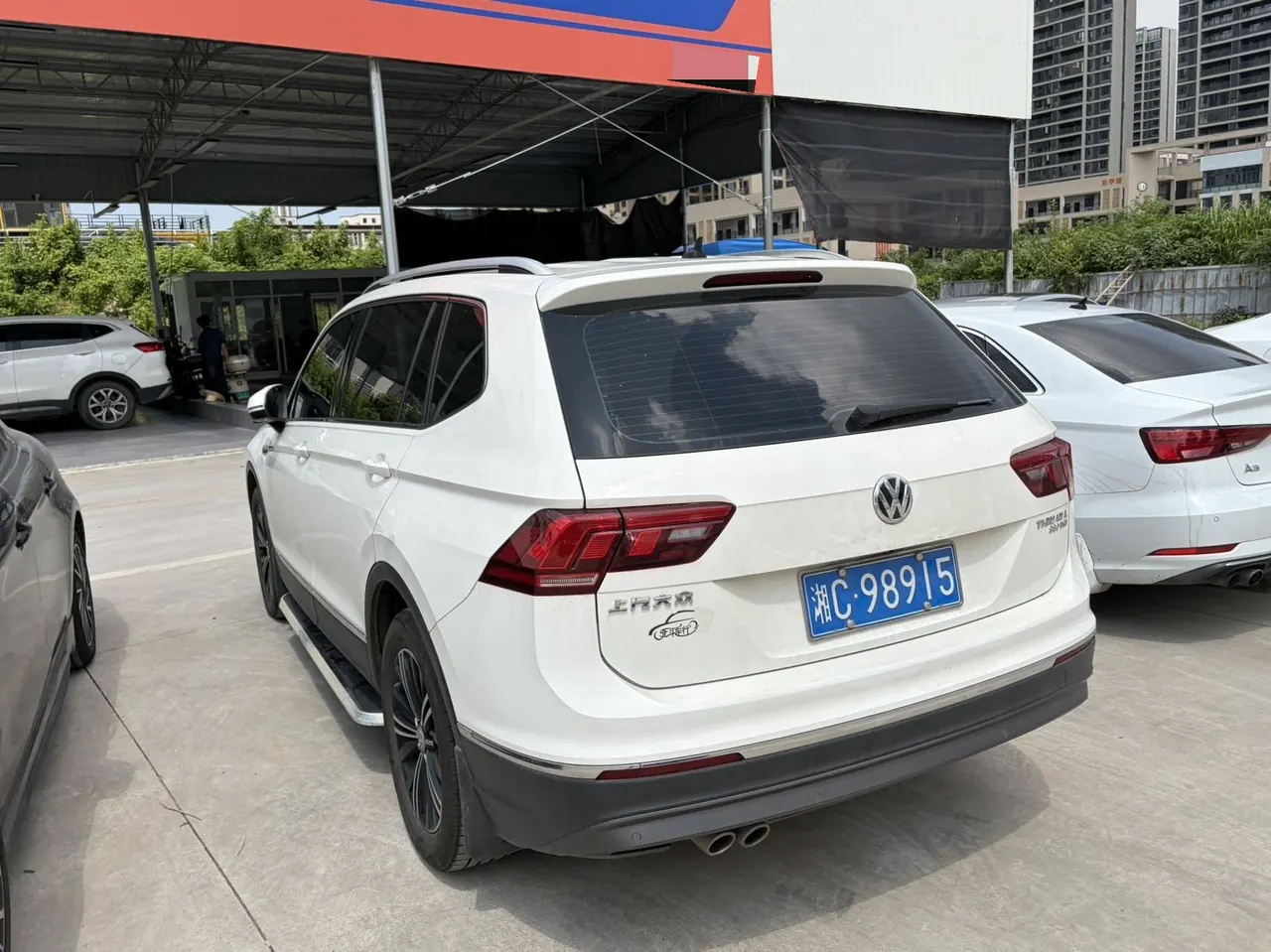 Volkswagen 2020 Tiguan L 2.0TSI 330TSI Two-Drive Panoramic Comfort Edition Automatic Gear 6