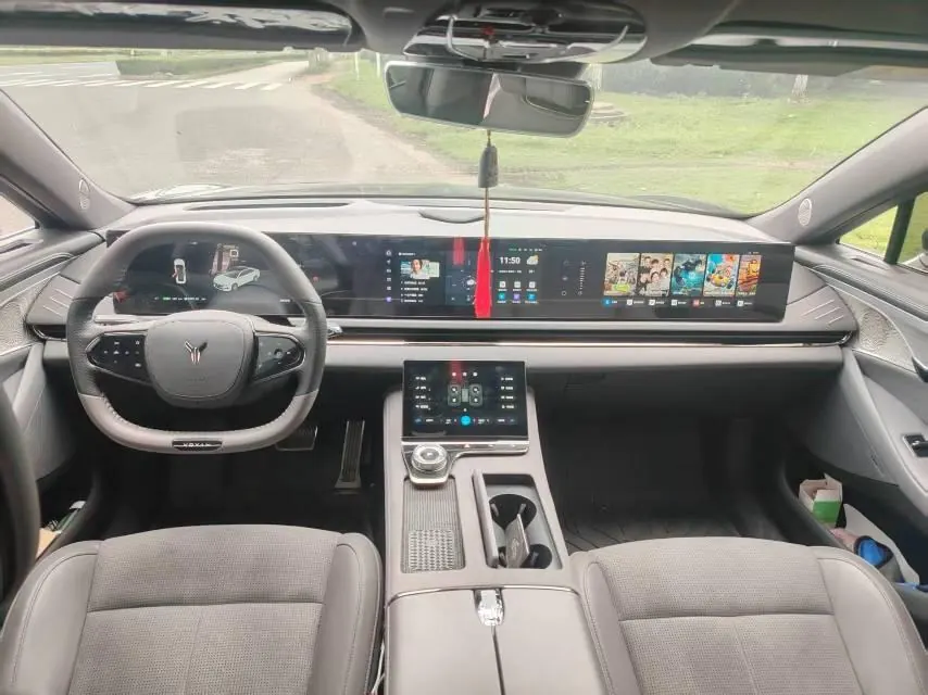 Voyah 2024 models chasing light PHEV 1.5T four-wheel drive ultra-long endurance flagship automatic gear 6