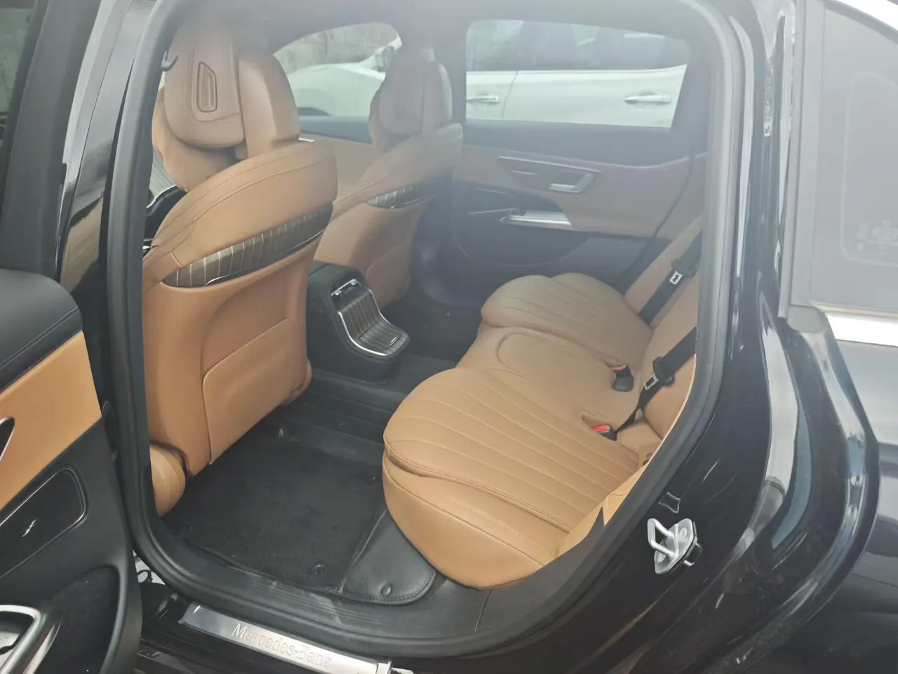 Mercedes Benz E Class 2024 E 300 L 48V 2.0T Fashion Automatic Gear 3