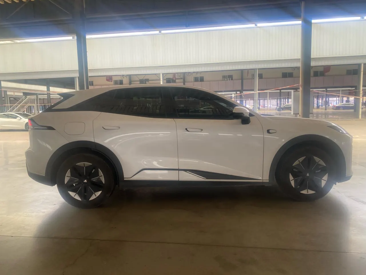 ChangAn Deepal 2024 S 07 215Max extended range automatic gear 4