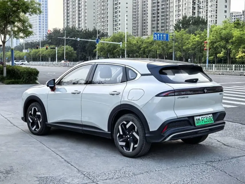 BaoJun 2024 Sea of Clouds 1.5 140km Automatic 6