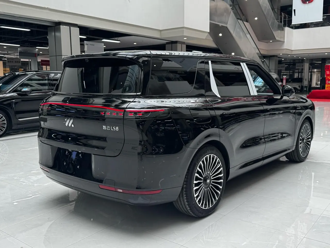 IM 2026 IM LS8 66 Ultra Luxury Six-seat Automatic Gear 5