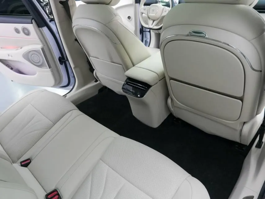 Voyah 2026 models chasing light l four-wheel drive Ultra automatic gear 3