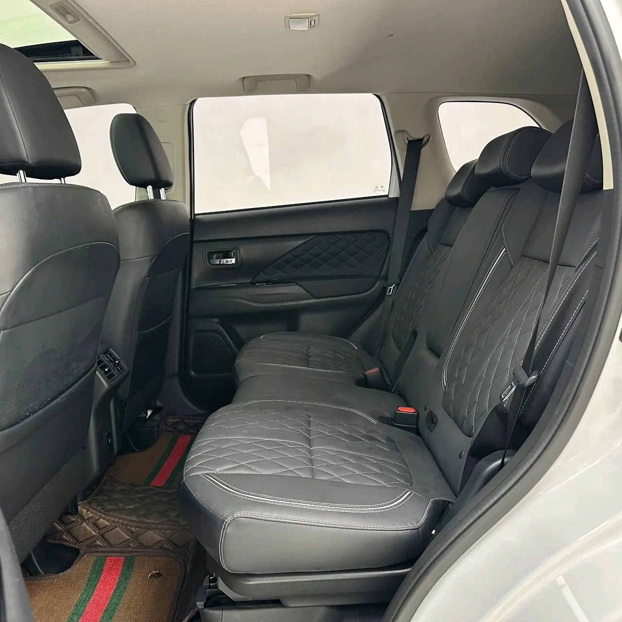 Mitsubishi 2020 Outlander 2.0 Stepless Two-Drive Enjoy Edition 5-seat Automatic Gear 5