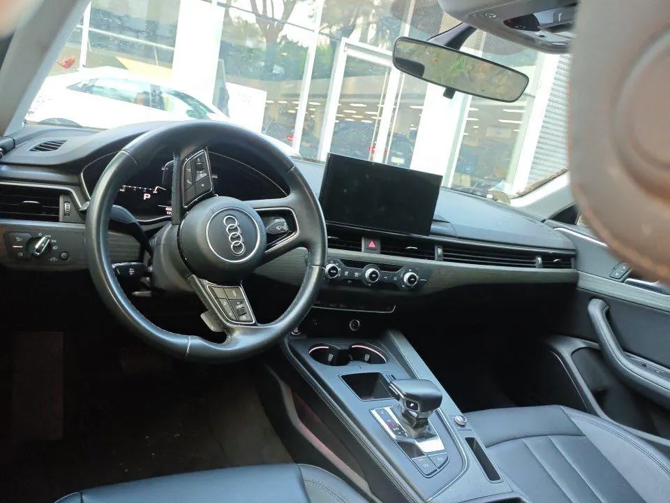Audi 2020 A4L 2.0TFSI 40TFSI Fashion Elegant Automatic 5