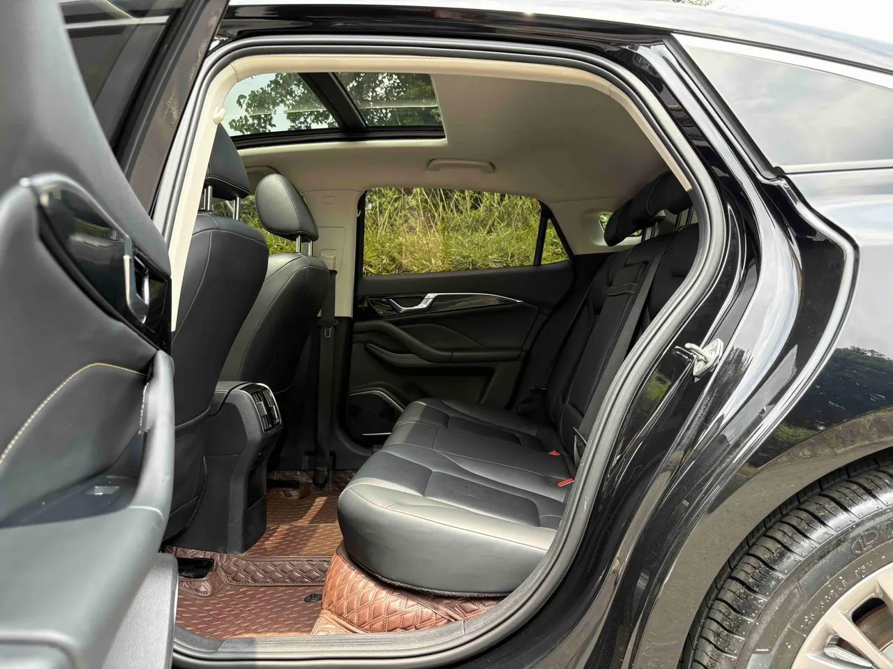 Bestune 2023 B70 1.5T enjoy automatic gear 5