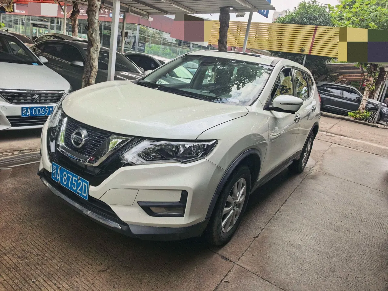 打开图片灯箱:Nissan 2020 Qijun 2.0 Stepless XL ITS Two-Drive Comfort Edition Automatic Gear