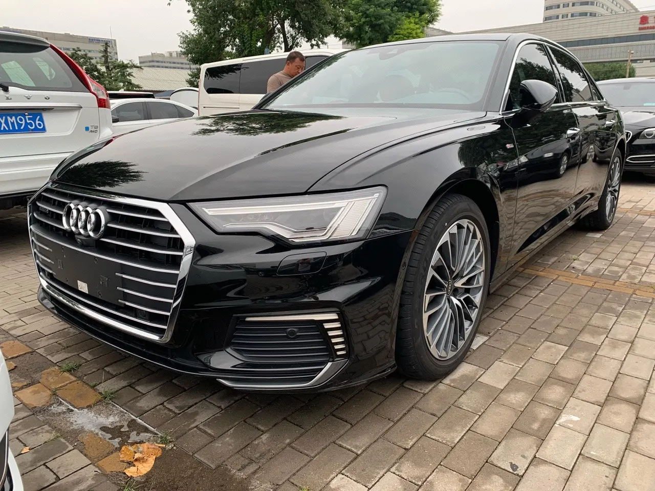 Audi A6L New Energy 2020 A6L e-tron 2.0TFSI 55TFSI e Quattro Automatic - View 1