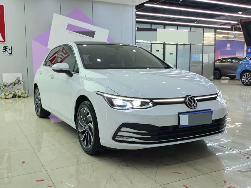 Volkswagen 2024 Golf 8 PRO 1.4TSI Master Edition Automatic Gear 3