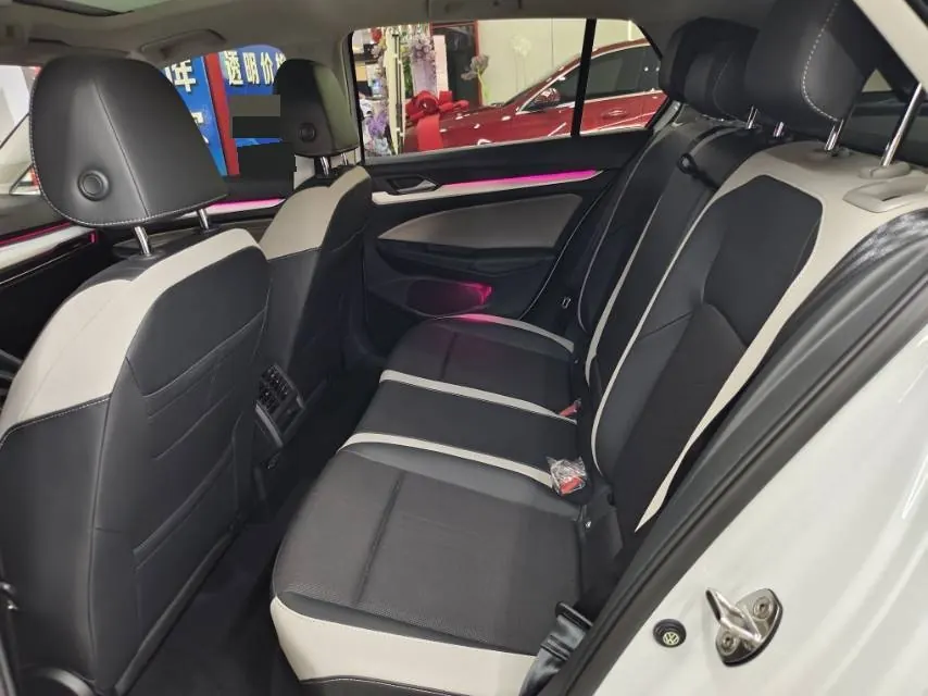 Volkswagen 2024 Golf 8 PRO 1.4TSI Master Edition Automatic Gear 9