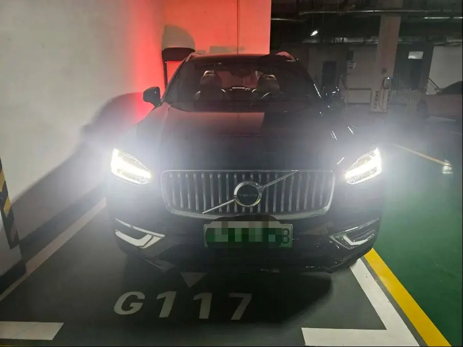 Volvo XC90 New Energy (Imported) 2022 XC90 PHEV 2.0T T8 Zhizun Deluxe Edition 7-seat Automatic Gear 2