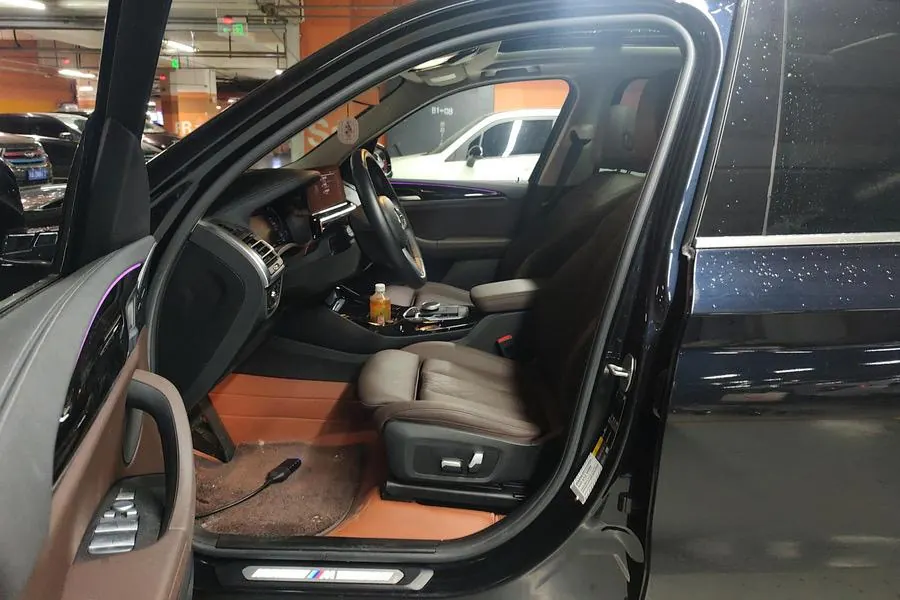 BMW 2023 iX3 leading automatic 2