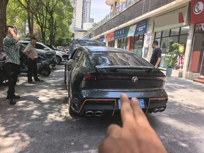ChangAn 2023 UNI-V 2.0T Leading Speed Edition Automatic Gear 10