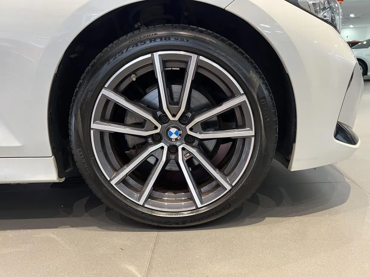 BMW 3 Series 2023 320Li 2.0T M Sports Suit Automatic Gear 23