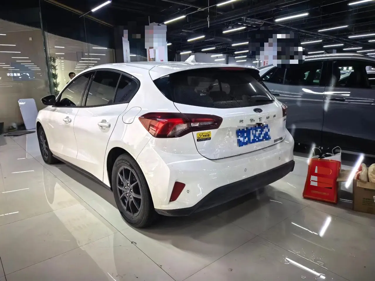Ford 2022 Fox-hatchback 1.5T EcoBoost 180 Racing Edition Automatic Gear 4
