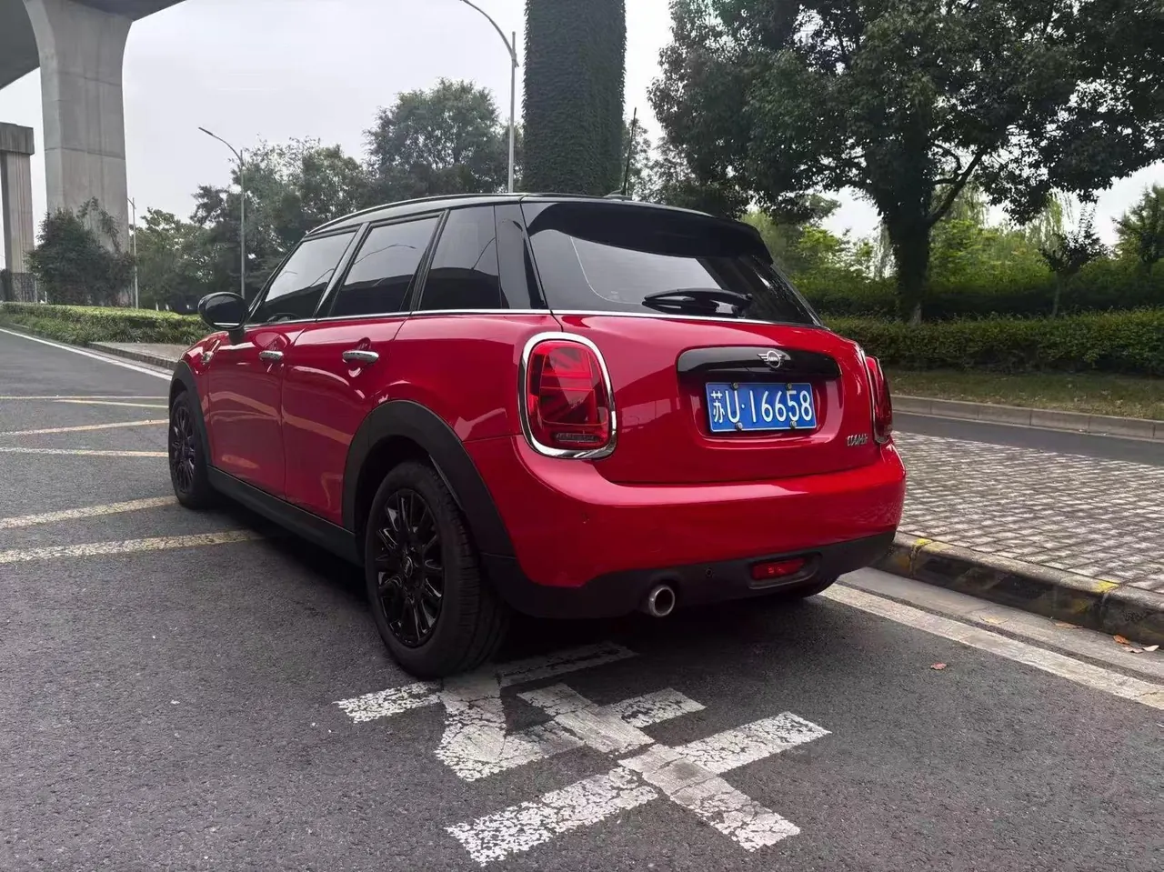 MINI Mini 5-Door (Imported) 2020 Mini Cooper 1.5T Classic Auto 7