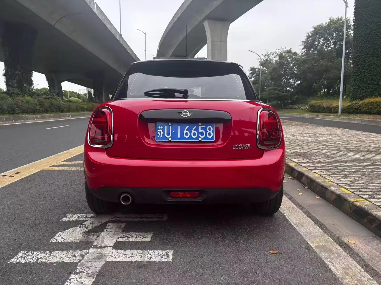 MINI Mini 5-Door (Imported) 2020 Mini Cooper 1.5T Classic Auto 8